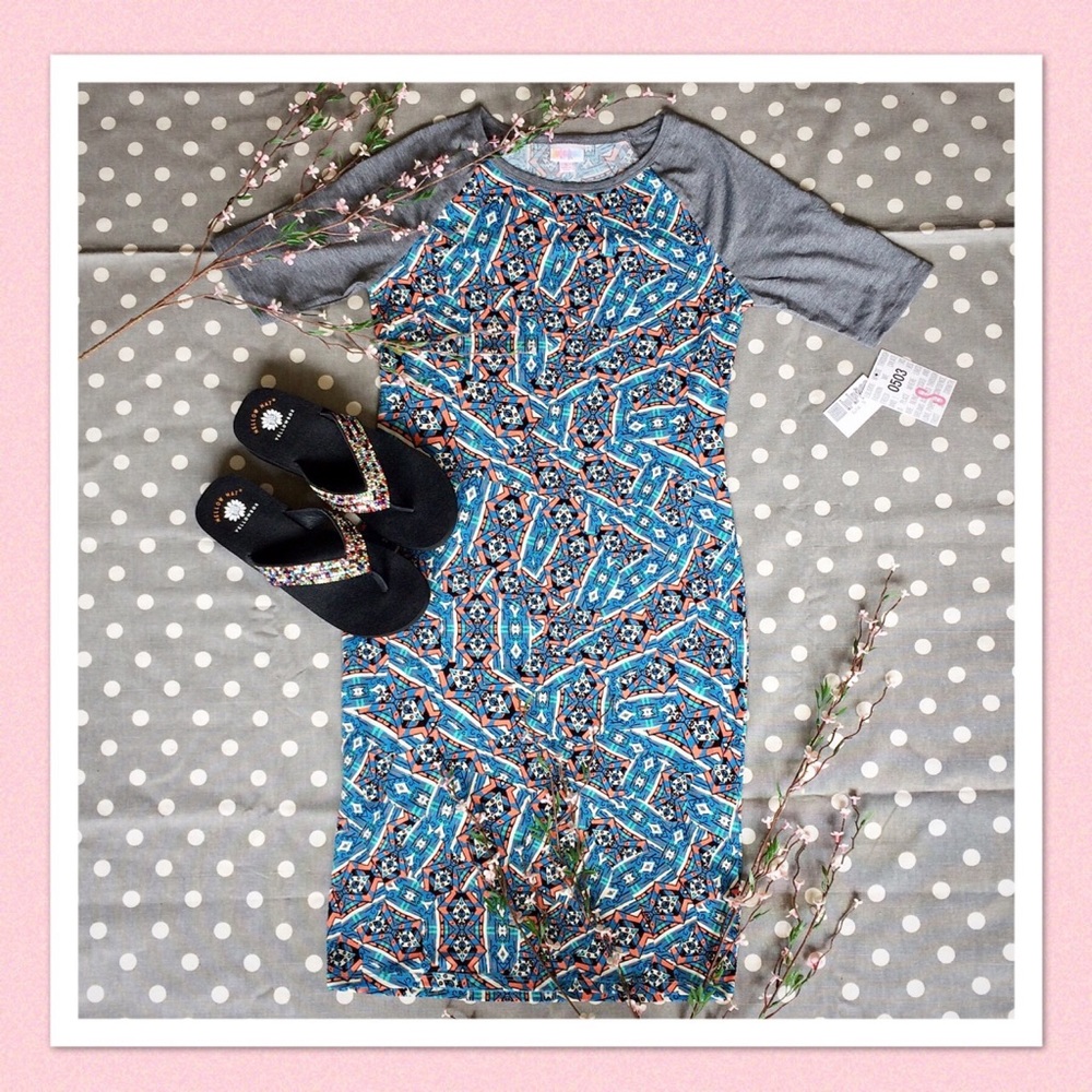 ✨3/$30✨ NWT LulaRoe Julia Dress